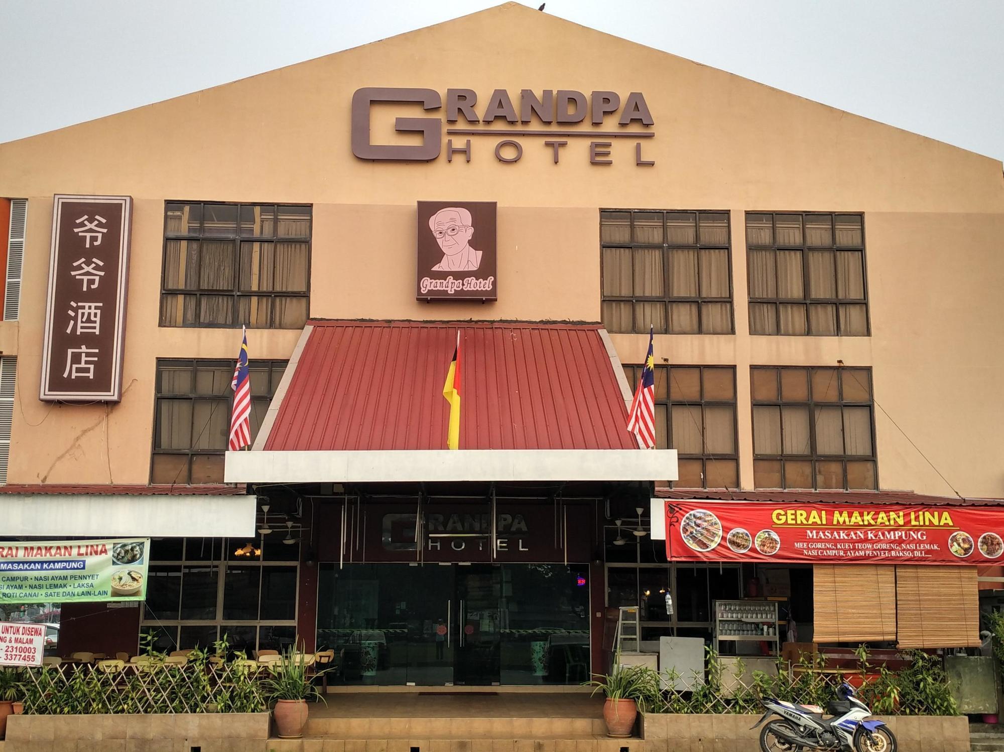 Grandpa Hotel Port Dickson Exteriör bild